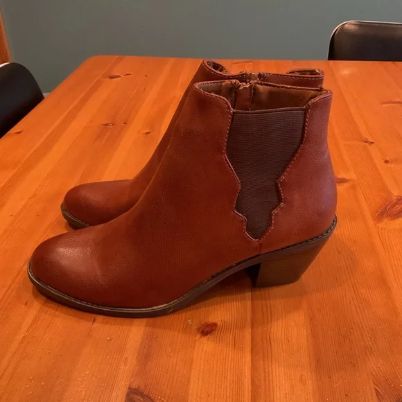 BROWN SHOE BOOTS SZ 9 SONOMA SHOOTIES LOW HEEL NWOT COGNAC WESTERN ZIP UP - Picture 3 of 10